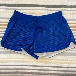 Reversible athletic shorts